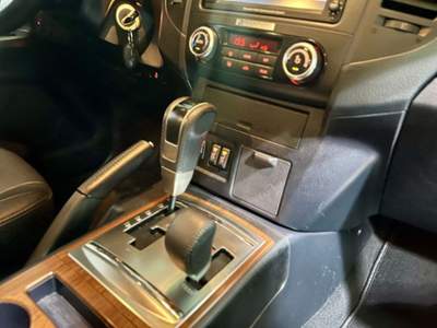 Mitsubishi Pajero 3.2 DI-D 16V aut. 5p. Instyle DPF Nero usata Castelnuovo Rangone