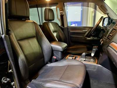 Mitsubishi Pajero 3.2 DI-D 16V aut. 5p. Instyle DPF Nero usata Castelnuovo Rangone