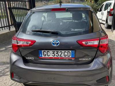 Toyota Yaris 1.0 5 porte Business Grigio usata AGROPOLI