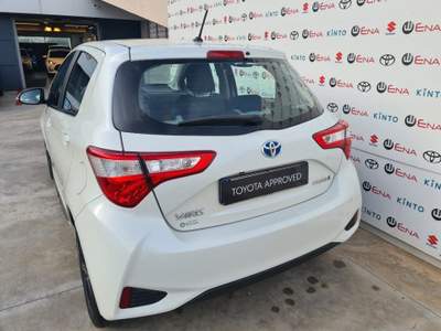 Toyota Yaris 1.5 Hybrid 5 porte Active Bianco usata Cagliari