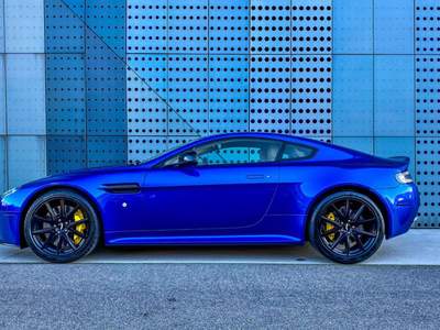 Aston Martin V8 Vantage VANTAGE S SPORTSHIFT II  CARBON  IVA22% COMPRESA Blu/Azzurro usata Bolzano
