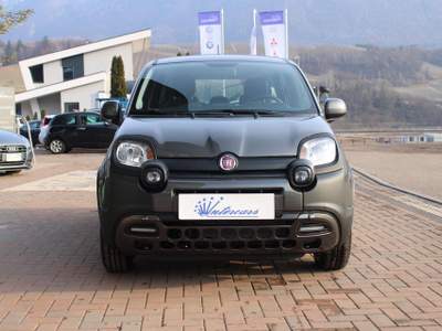 Fiat Panda 1.0 Hybrid City Cross Clima auto-DAB 7" Grigio usata Denno