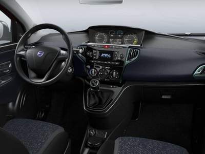 Lancia Ypsilon 1.0 firefly hybrid Oro s&s 70cv Rosso usata Mazzarrone