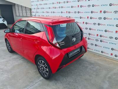 Toyota Aygo Connect 1.0 VVT-i 72 CV 5 porte x-play Rosso usata Cagliari