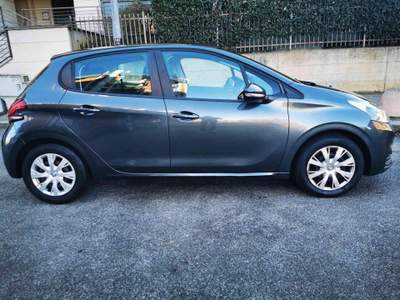 Peugeot 208 PureTech 68 5 porte Active Grigio usata Torino