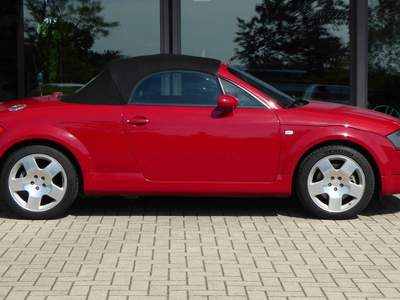 Audi TT Roadster 1.8 T 20V 225 cv Quattro Rosso usata Quattro Castella