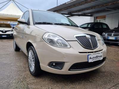 Lancia Ypsilon 1.2 Oro Bianco Grigio usata Sassari