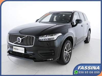 Volvo XC90 B5 (d) AWD Geartronic 7 posti Momentum Pro Nero usata Milano