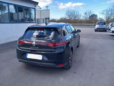 Renault Mégane Mégane Blue dCi 115 CV EDC Equilibre Nero usata Nola