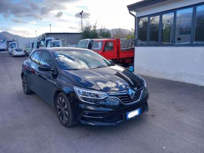 Renault Mégane Mégane Blue dCi 115 CV EDC Equilibre Nero usata Nola