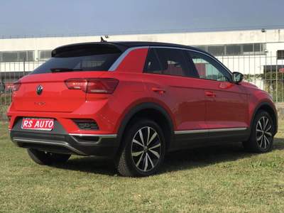 Volkswagen T-Roc 1.0 TSI Style Technology *TECK PAK* IVA* Rosso usata Liscate