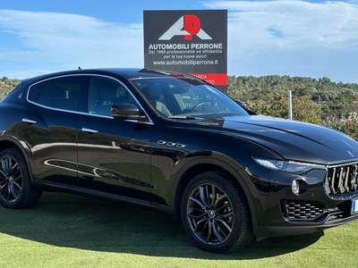 Maserati Levante V6 Diesel 250cv AWD Granlusso MY19 Nero usata Castellaneta