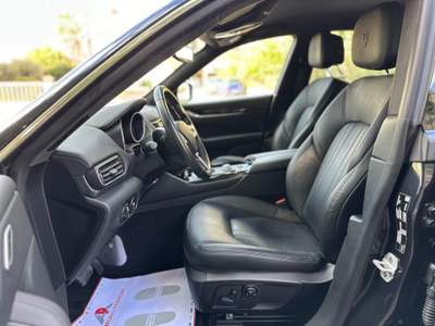 Maserati Levante V6 Diesel 250cv AWD Granlusso MY19 Nero usata Castellaneta
