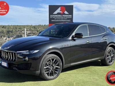 Maserati Levante V6 Diesel 250cv AWD Granlusso MY19 Nero usata Castellaneta