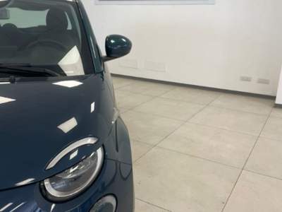 Fiat 500 Icon 3+1 42 kWh Verde usata Palermo