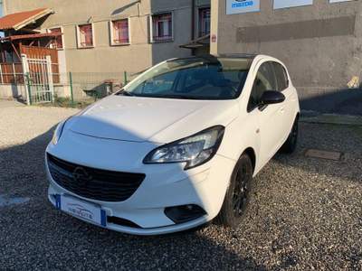 Opel Corsa 1.2 5 porte Black Edition Bianco usata Nova Milanese
