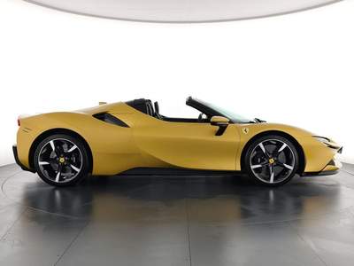 Ferrari SF90 Spider Giallo usata Corciano