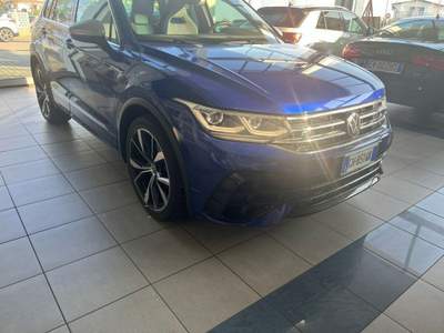 Volkswagen Tiguan 2.0 TSI R DSG 4MOTION Blu/Azzurro usata SAN GIORGIO PIACENTINO