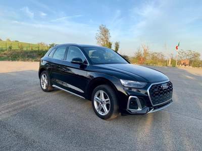Audi Q5 40 TDI 204 CV quattro S tronic S line Nero usata Moncalvo