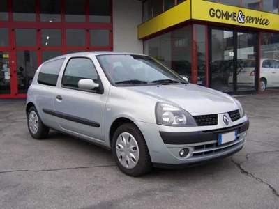 Renault Clio 1.2 16V cat 3 porte Limited Grigio usata Castelnuovo Rangone