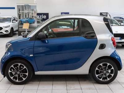 Smart ForTwo 60 1.0 Black Passion Blu/Azzurro usata Silea