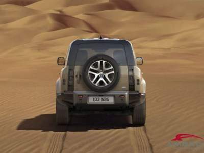 Land Rover Defender 110 2.0 Si4 PHEV 404 CV AWD Auto X Marrone usata Corciano