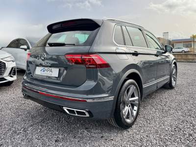 Volkswagen Tiguan Tiguan 2.0TDI R-LINE FULL LED NAVI AID ACTIVE INFO DISPLAY PELLE RETROCAMERA Grigio usata Villarosa