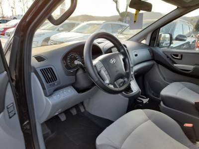 Hyundai H-1 2.5 CRDi VGT Wagon 8 p.ti Comfort Nero usata Scarperia e San Piero