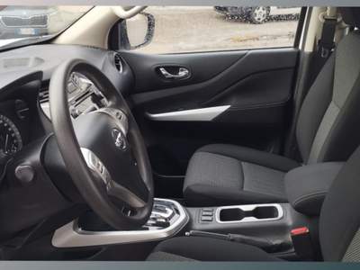 Nissan Navara 2.3 dCi 190 CV 7AT 4WD Double Cab N-Guard Bianco usata Feltre