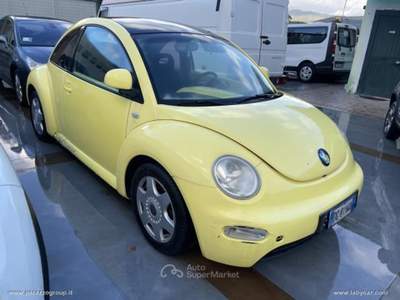 Volkswagen New Beetle New Beetle 1.9 TDI Giallo usata Santa Marina