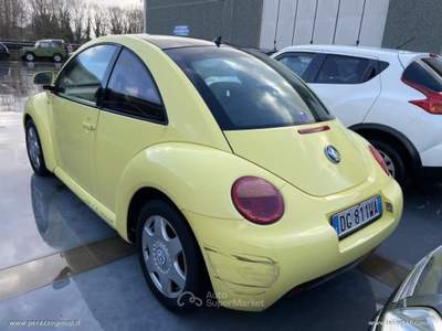 Volkswagen New Beetle New Beetle 1.9 TDI Giallo usata Santa Marina