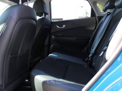 Hyundai Kona EV NEW EV FL 64KWH XCLASS + TT Blu/Azzurro usata Bolzano