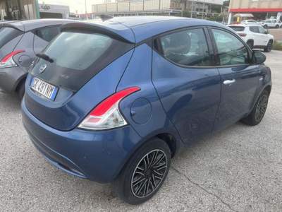 Lancia Ypsilon 1.0 FireFly 5 porte S&S Hybrid Ecochic Gold Blu/Azzurro usata Corciano