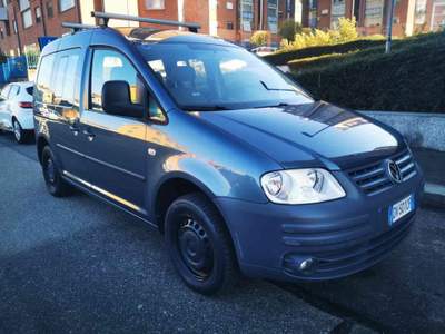 Volkswagen Caddy 2.0 Ecofuel 7 POSTI Life Style Grigio usata Torino