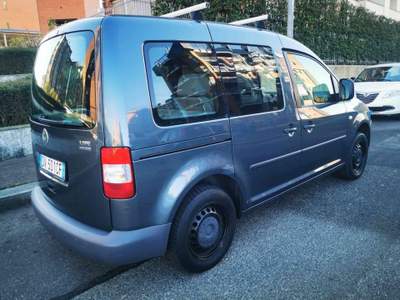 Volkswagen Caddy 2.0 Ecofuel 7 POSTI Life Style Grigio usata Torino