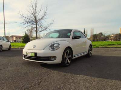 Volkswagen Maggiolino 2.0 TDI Sport BlueMotion Technology Bianco usata Latina