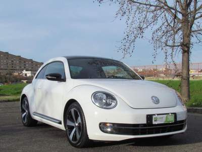 Volkswagen Maggiolino 2.0 TDI Sport BlueMotion Technology Bianco usata Latina