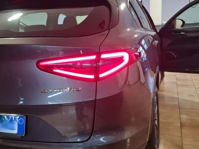 Alfa Romeo Stelvio GRIGIO ANTRACITE Grigio usata Isernia
