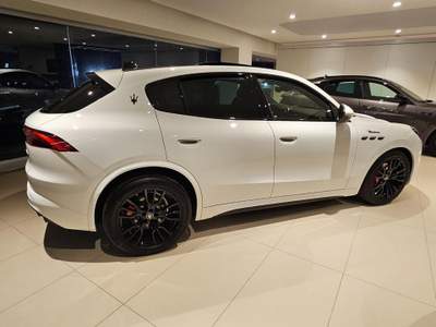 Maserati Grecale 2.0 MHEV Modena MY24 Bianco usata Corciano