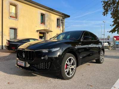 Maserati Levante Levante V6 Diesel 275 CV AWD Gransport VISIBILE SU APPUNTAMENTO Nero usata San Vendemiano
