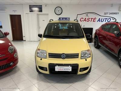 Fiat Panda Panda 1.2 4x4 Climbing                                                         Giallo usata Valsamoggia