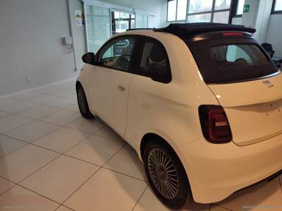 Fiat 500 500 Icon Cabrio                                                         Bianco usata Valsamoggia