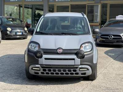 Fiat Panda Panda 1.0 FireFly S&S Hybrid City Cross                                                         Grigio usata Valsamoggia