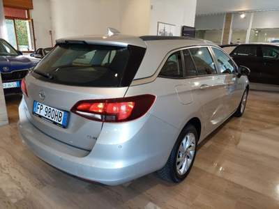 Opel Astra 1.6 CDTi 110CV Start&Stop Sports Tourer Business Argento usata Bassano del Grappa