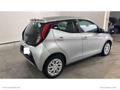 Toyota Aygo Aygo 1.0 VVT-i 72 CV 5p. x-business                                                         usata Valsamoggia