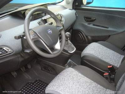 Lancia Ypsilon Ypsilon 1.2 69 CV 5p. GPL Gold PRONTA CONSEGNA                                         Grigio usata Valsamoggia
