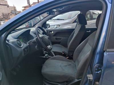 Ford Fiesta 1.4 tdci Ghia 5p Blu/Azzurro usata Mazzarrone
