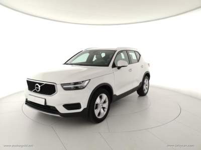 Volvo XC40 XC40 D3 AWD Geartronic Business                                                         Bianco usata Valsamoggia