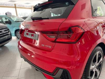 Audi A1 A1 SPB 25 TFSI S line edition                                                         Argento usata Valsamoggia