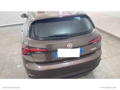 Fiat Tipo Tipo 1.3 Mjt S&S 5p. Lounge                                                         Bronzo usata Valsamoggia